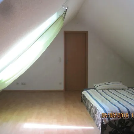 Privatzimmer *
